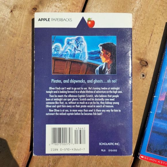 3 Book Bundle Scholastic Apple Paperbacks Vintage Ghost Chillers Readers Set 3 - Picture 15 of 17